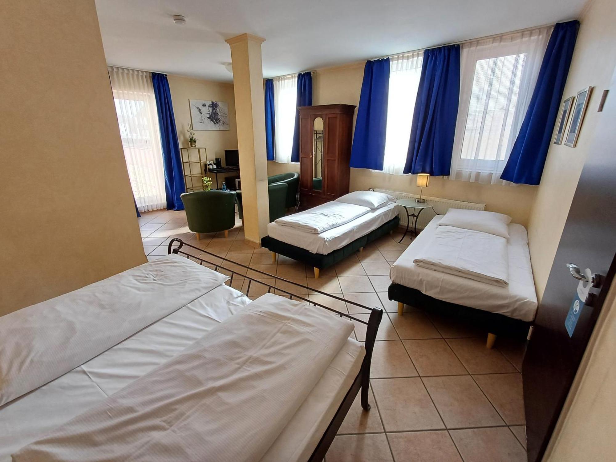 Trip Inn Posthotel Dueren Duren Exterior photo