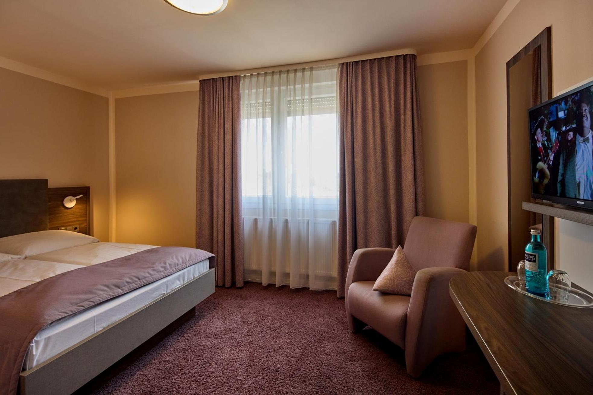 Trip Inn Posthotel Dueren Duren Exterior photo