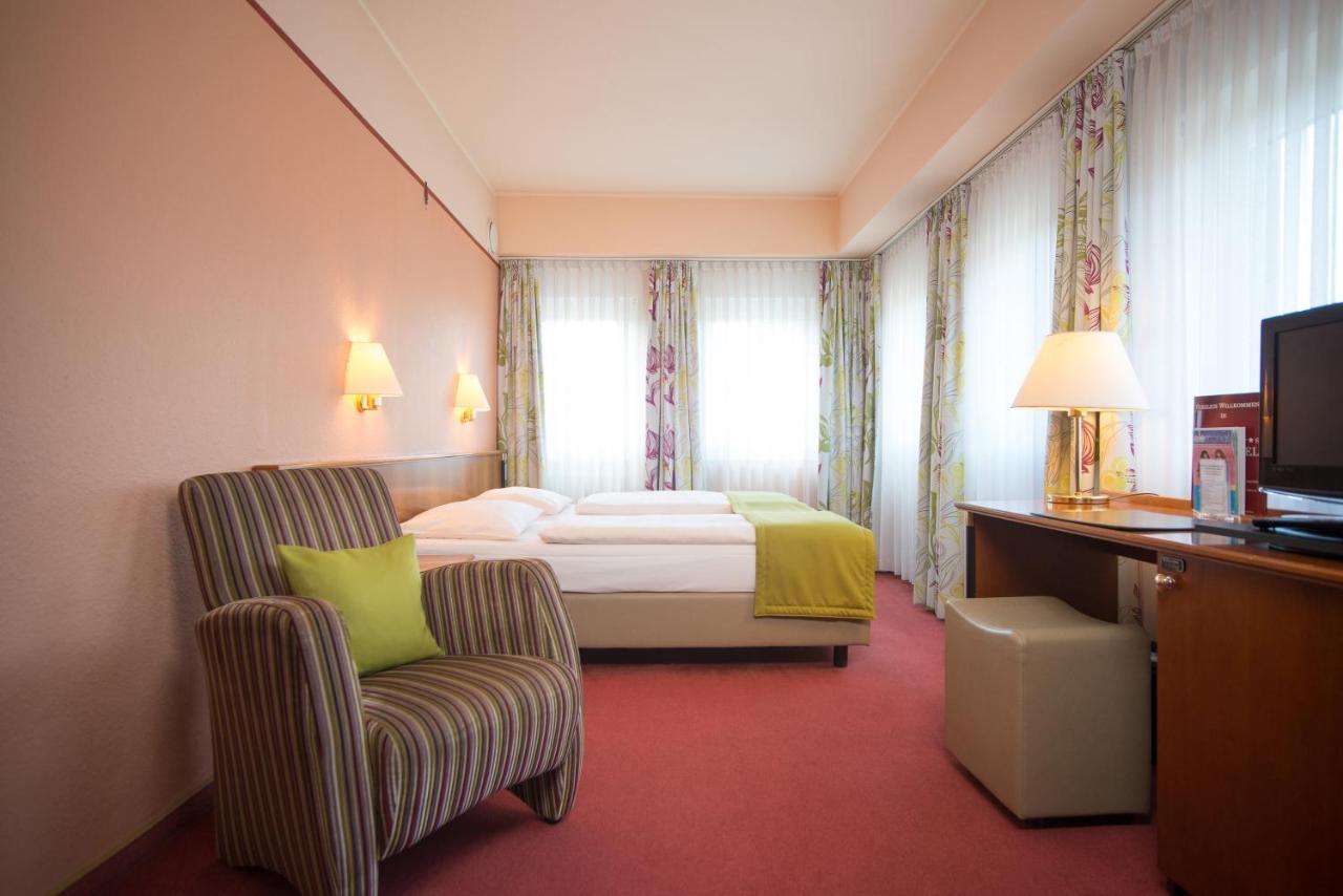 Trip Inn Posthotel Dueren Duren Exterior photo
